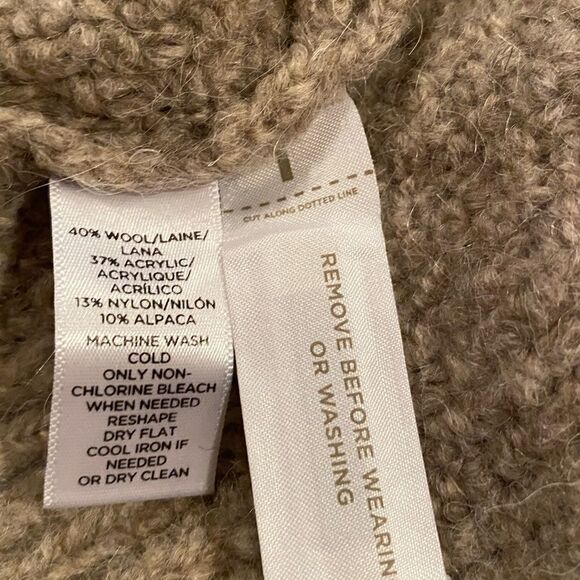 Loft Wool Blend Vest Size Medium - Picture 9 of 12